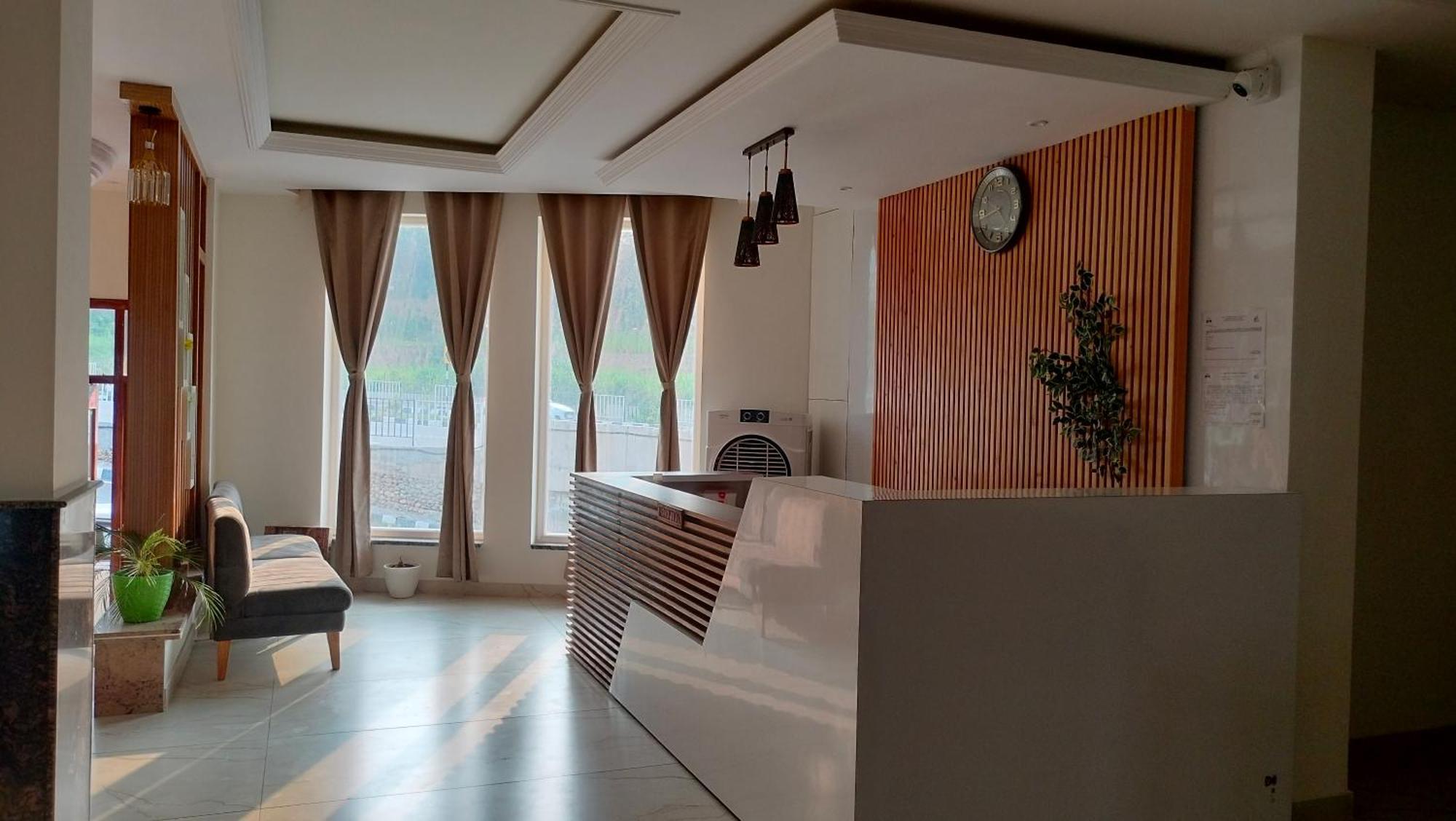 Govind Sagar View Hotel & Restaurant Bilaspur  Esterno foto