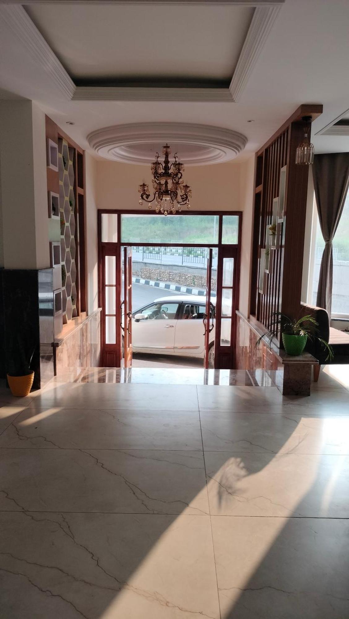 Govind Sagar View Hotel & Restaurant Bilaspur  Esterno foto